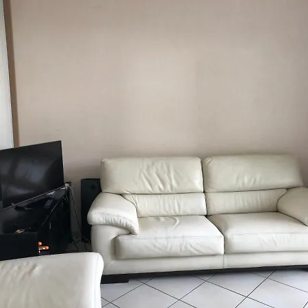 Les Rives Du Fier T3 Velos Bienvenus Calme Jardin Cloture A Qq Min アパート *
